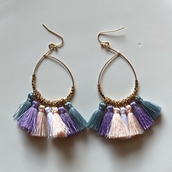 Tassel hoop earrings - Picture 1 of 1